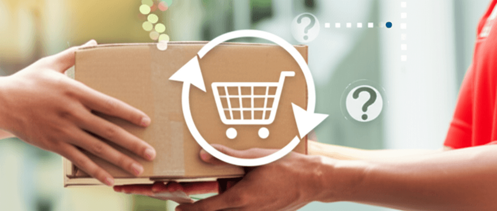 Un cliente satisfecho recibiendo un paquete con un logo de e-commerce y elementos de políticas de devolución.