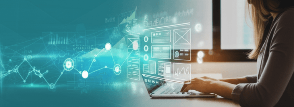 Persona trabajando en un blog, con elementos de diseño web y marketing digital.